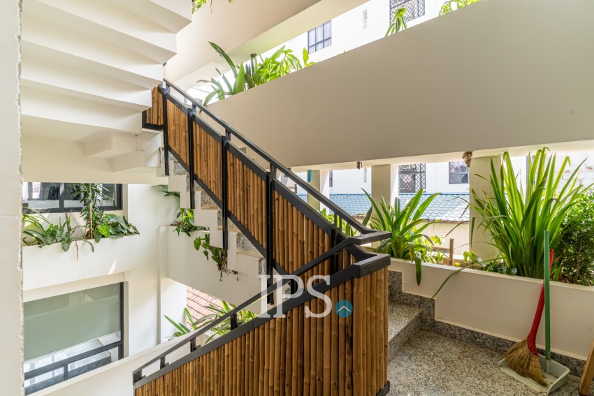 2 Bedroom Serviced Apartment For Rent - Chakto Mukh, Phnom Penh