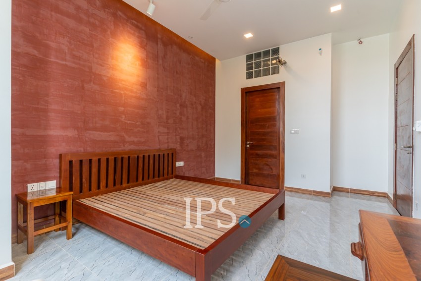 2 Bedroom Serviced Apartment For Rent - Chakto Mukh, Phnom Penh