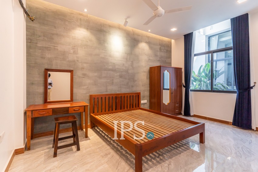 2 Bedroom Serviced Apartment For Rent - Chakto Mukh, Phnom Penh