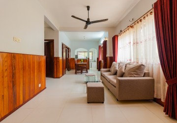 3 Bedroom House For Rent - Slor Kram, Siem Reap thumbnail