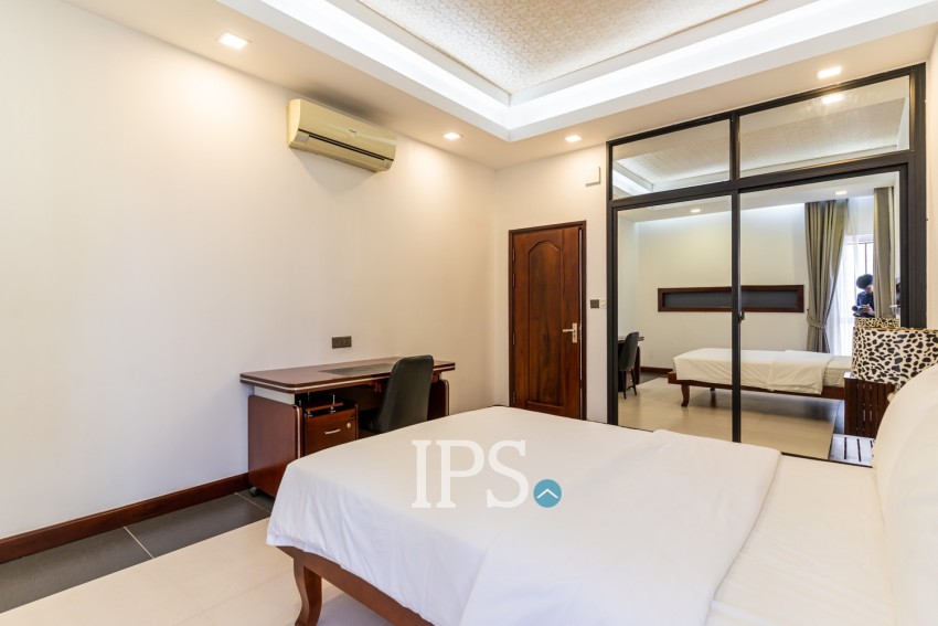 2 Bedroom Serviced Apartment For Rent - BKK1, Phnom Penh