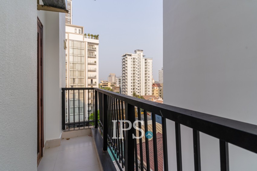 2 Bedroom Serviced Apartment For Rent - BKK1, Phnom Penh