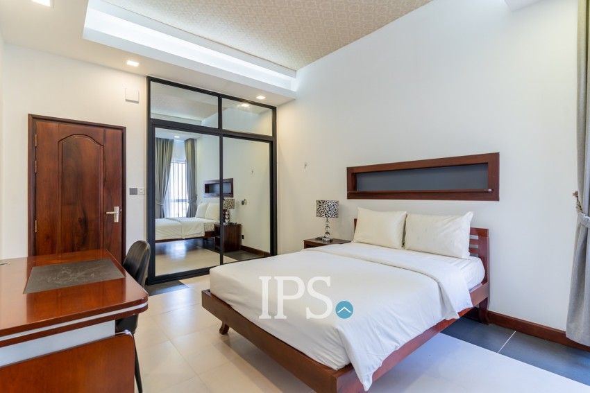 2 Bedroom Serviced Apartment For Rent - BKK1, Phnom Penh