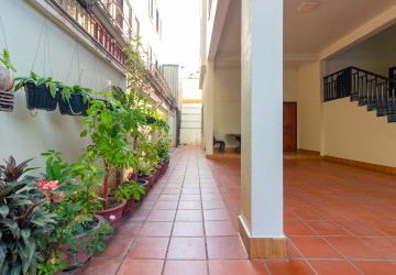 1 Bedroom Apartment For Rent - Slor Kram, Siem Reap thumbnail