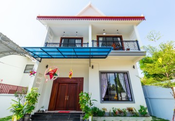 3 Bedroom Villa For Rent- Sala Kamreuk, Siem Reap thumbnail