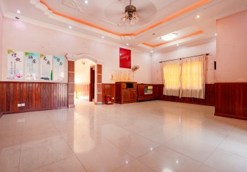 3 Bedroom House For Rent - Svay Dangkum, Siem Reap thumbnail