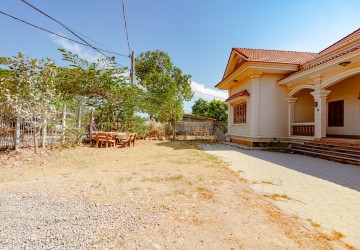 3 Bedroom House For Rent - Svay Dangkum, Siem Reap thumbnail