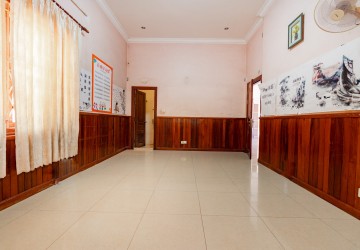 3 Bedroom House For Rent - Svay Dangkum, Siem Reap thumbnail