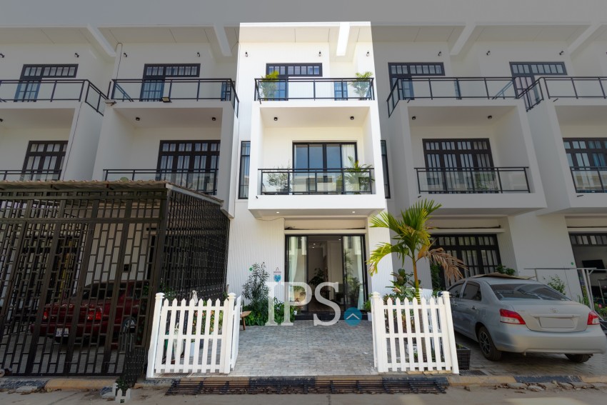 3 Bedroom Flat For Rent - Sala Kamreuk, Siem Reap