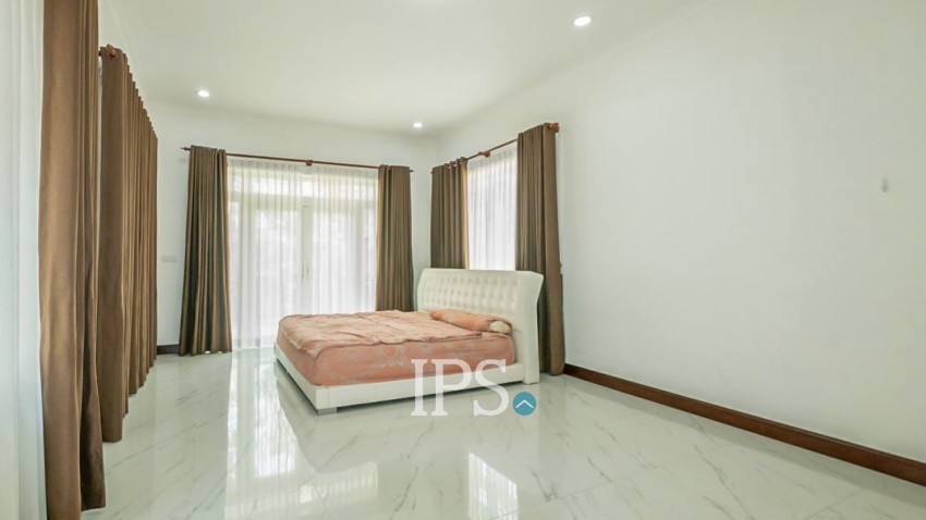 5 Bedroom Villa For Rent - Boeung Trabek, Phnom Penh