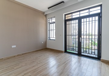 4 Bedroom Shophouse For Rent - Dangkao, Phnom Penh thumbnail