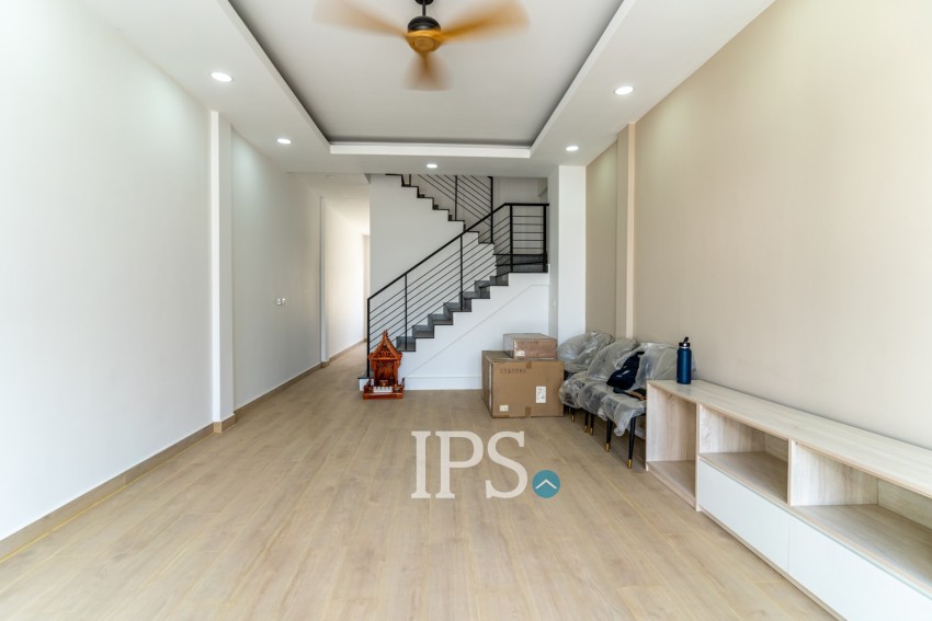 4 Bedroom Shophouse For Rent - Dangkao, Phnom Penh