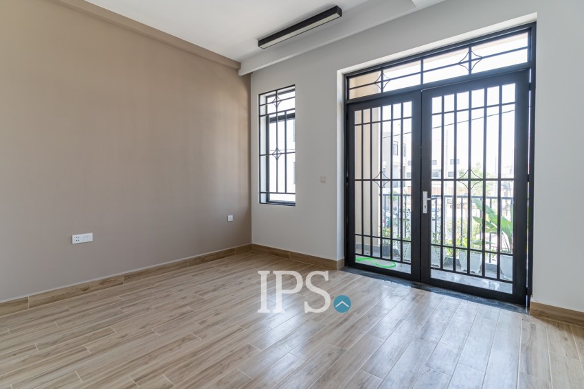 4 Bedroom Shophouse For Rent - Dangkao, Phnom Penh