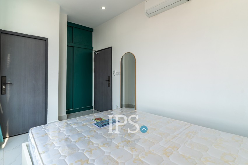 1 Bedroom Serviced Apartment For Rent - Phsar Doeum Kor, Phnom Penh