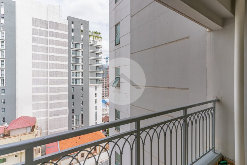 12th Floor 2 Bedroom Condo For Sale - De Castle Royal, BKK1, Phnom Penh