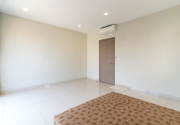 3 Bedroom Villa Kon Kat Laor For Rent - Borey Chankiri, Preaek Kampues, Phnom Penh thumbnail