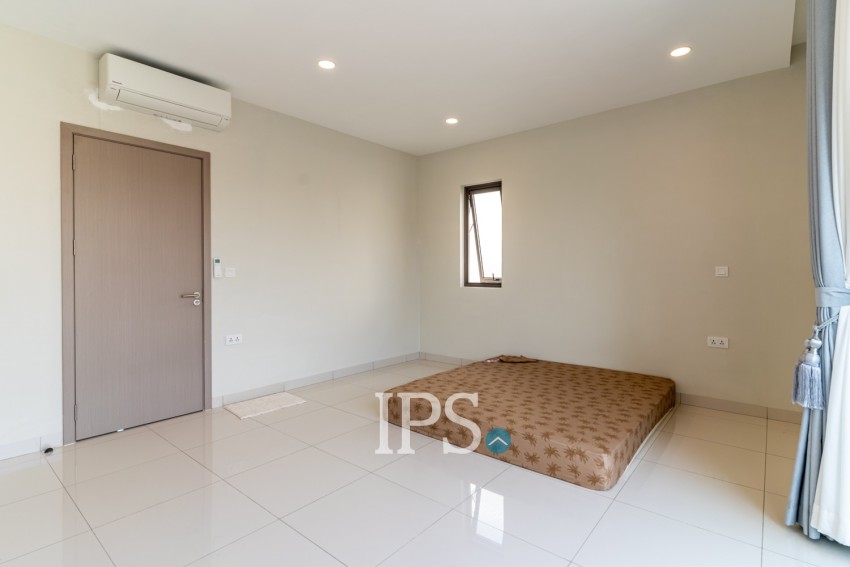 3 Bedroom Villa Kon Kat Laor For Rent - Borey Chankiri, Preaek Kampues, Phnom Penh