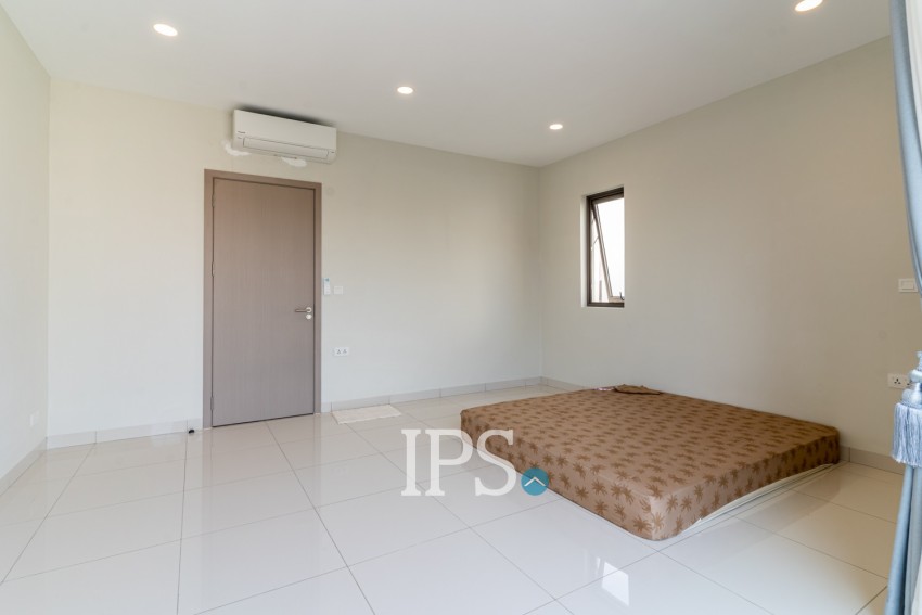 3 Bedroom Villa Kon Kat Laor For Rent - Borey Chankiri, Preaek Kampues, Phnom Penh