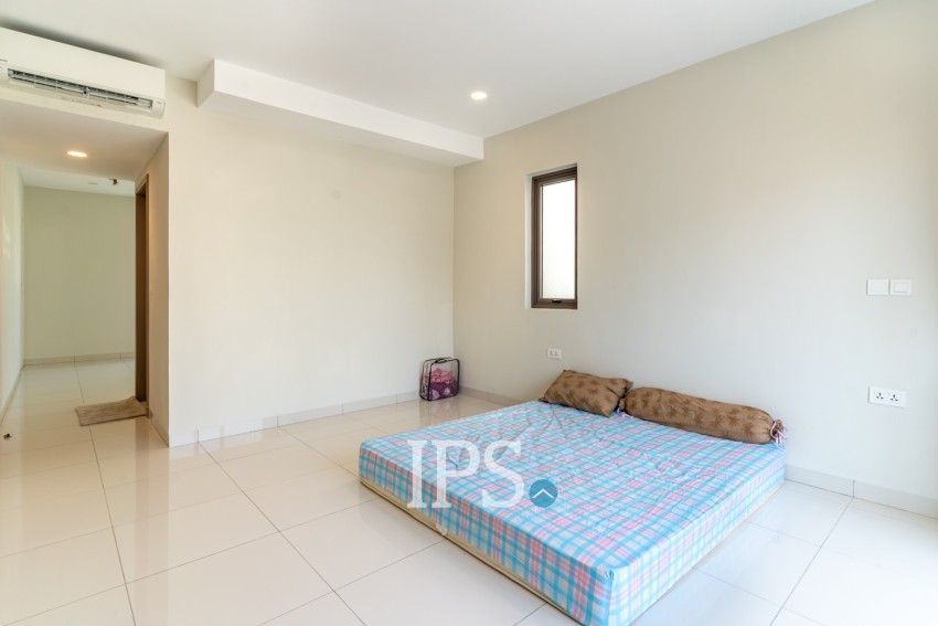 3 Bedroom Villa Kon Kat Laor For Rent - Borey Chankiri, Preaek Kampues, Phnom Penh