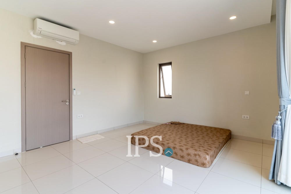 3 Bedroom Villa Kon Kat Laor For Rent - Borey Chankiri, Preaek Kampues, Phnom Penh - Image 10