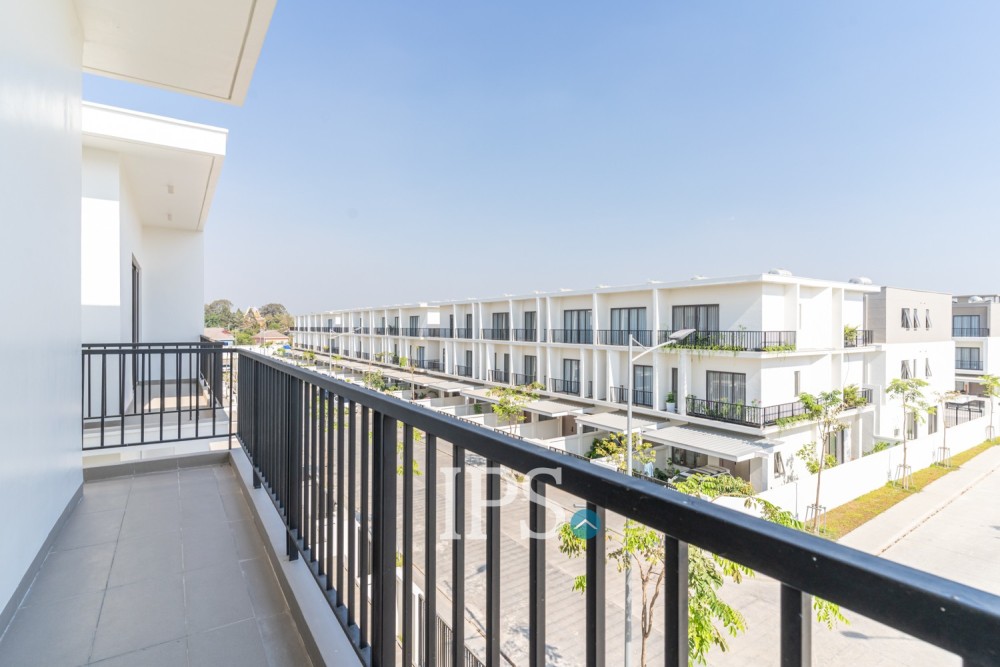 3 Bedroom Villa Kon Kat Laor For Rent - Borey Chankiri, Preaek Kampues, Phnom Penh - Image 12