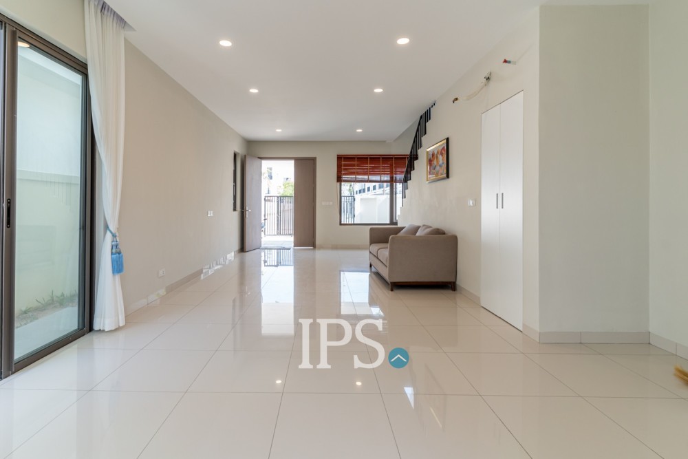 3 Bedroom Villa Kon Kat Laor For Rent - Borey Chankiri, Preaek Kampues, Phnom Penh - Image 4