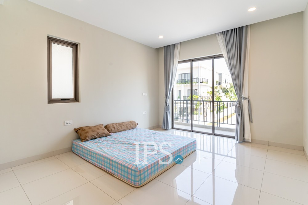 3 Bedroom Villa Kon Kat Laor For Rent - Borey Chankiri, Preaek Kampues, Phnom Penh - Image 14