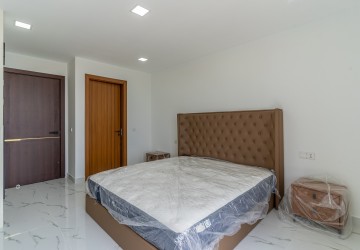 2 Bedroom Duplex Serviced Apartment For Rent - Boeung Trabek, Phnom Penh thumbnail