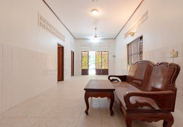 7 Bedroom House For Rent - Slor Kram, Siem Reap thumbnail