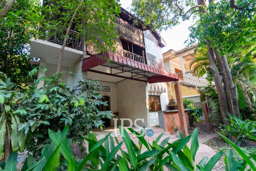 7 Bedroom House For Rent - Slor Kram, Siem Reap