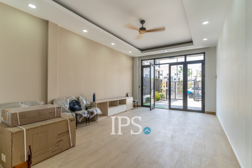 4 Bedroom Shophouse For Sale - Dangkao, Phnom Penh