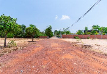 2,562 Sqm Land For Sale - Svay Dangkum, Siem Reap thumbnail