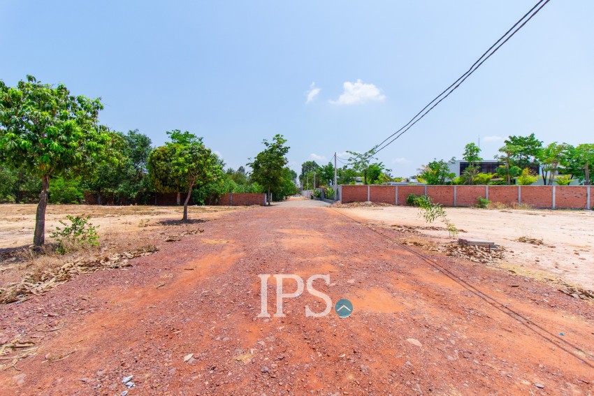 2,562 Sqm Land For Sale - Svay Dangkum, Siem Reap