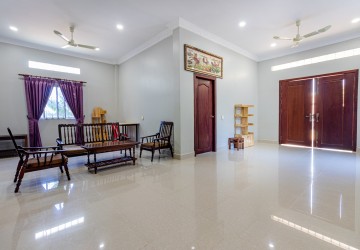 3 Bedroom House For Rent - Svay Dangkum, Siem Reap thumbnail