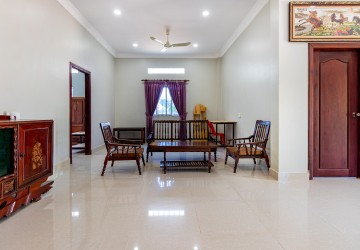 3 Bedroom House For Rent - Svay Dangkum, Siem Reap thumbnail