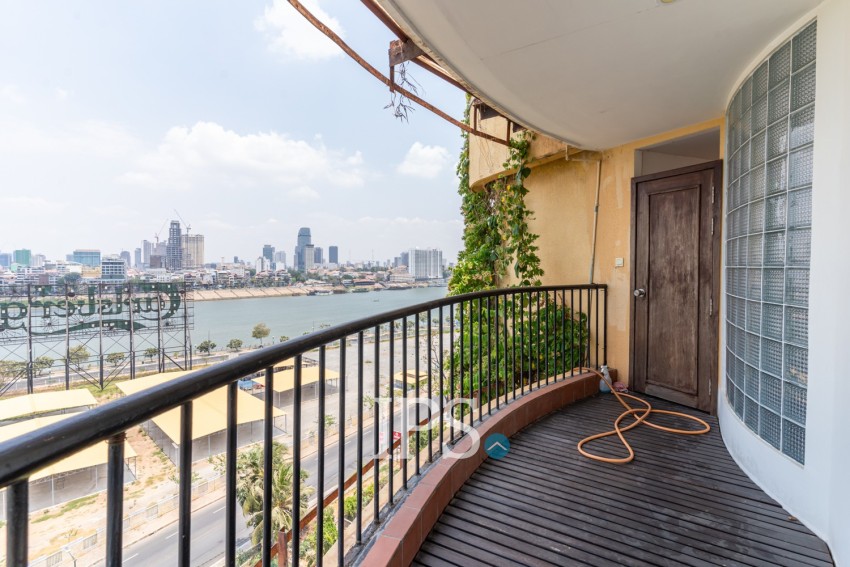 7 Bedroom Penthouse For Rent - Chroy Changvar, Phnom Penh