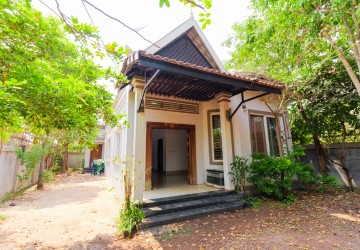 2 Bedroom House For Rent - Prasat Bakong, Siem Reap thumbnail