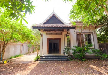 2 Bedroom House For Rent - Prasat Bakong, Siem Reap thumbnail