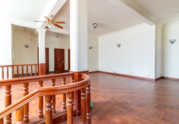 6 Bedroom Commercial Villa For Rent - BKK1, Phnom Penh thumbnail