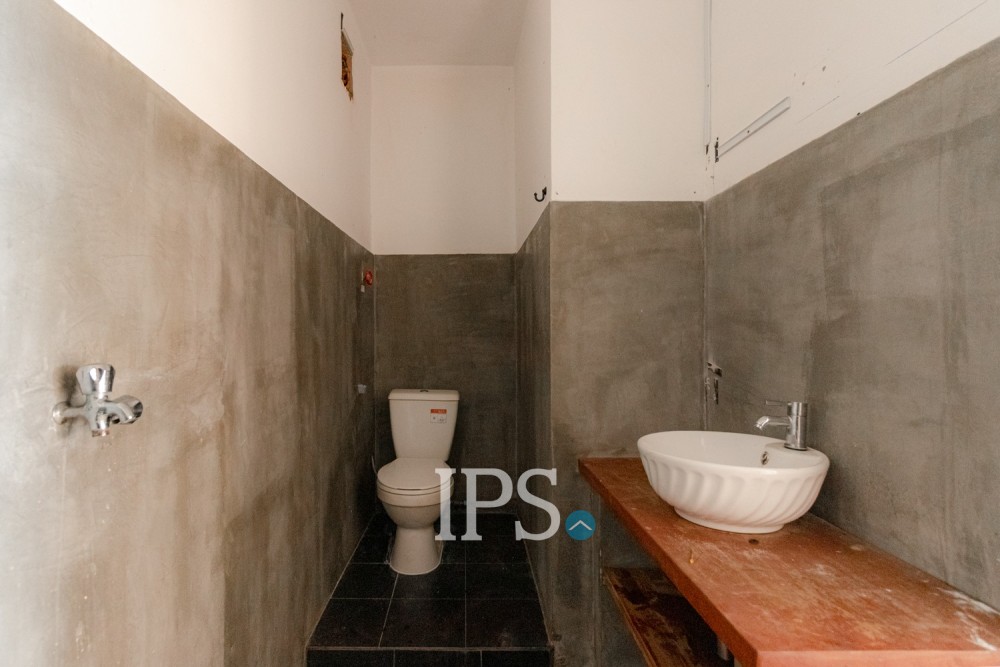 96 Sqm Rental Space For Rent - Svay Dangkum, Siem Reap - Image 12