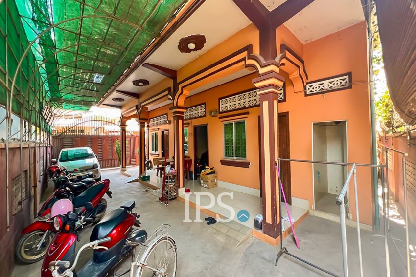 4 Bedroom House For Sale - Svay Dangkum, Siem Reap