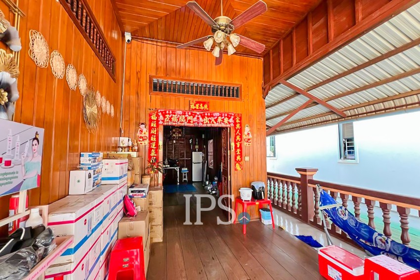 4 Bedroom House For Sale - Svay Dangkum, Siem Reap