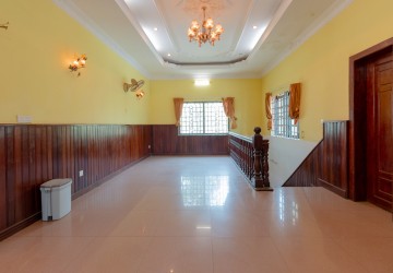 7 Bedroom House For Sale - Svay Dangkum, Siem Reap thumbnail