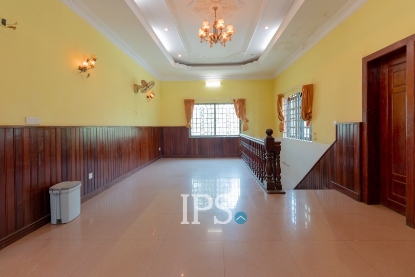 7 Bedroom House For Sale - Svay Dangkum, Siem Reap