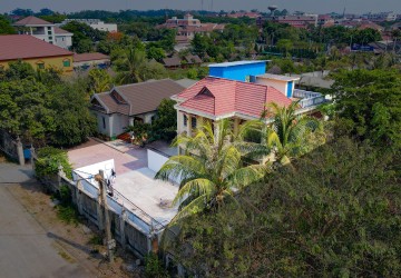 7 Bedroom House For Sale - Svay Dangkum, Siem Reap thumbnail