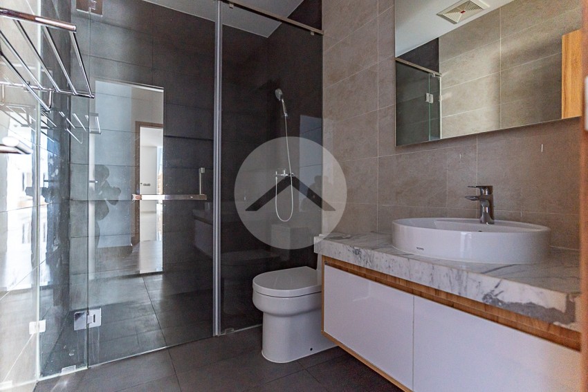 5 Bedroom Duplex Penthouse For Rent - Tonle Bassac, Phnom Penh