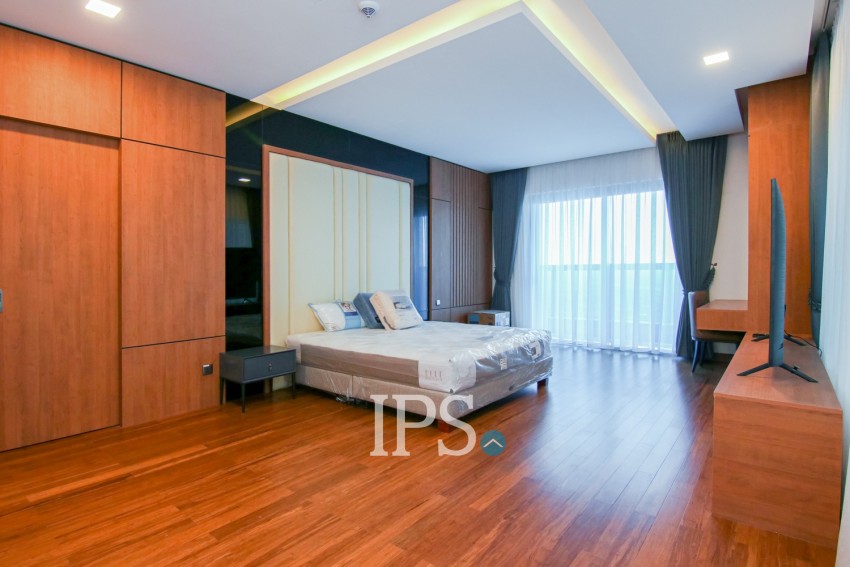 5 Bedroom Duplex Penthouse For Rent - Tonle Bassac, Phnom Penh