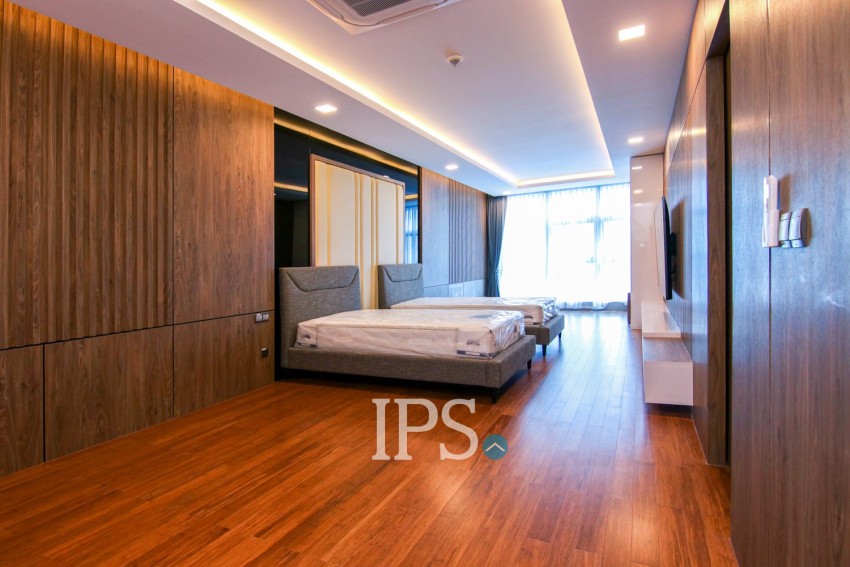 5 Bedroom Duplex Penthouse For Rent - Tonle Bassac, Phnom Penh