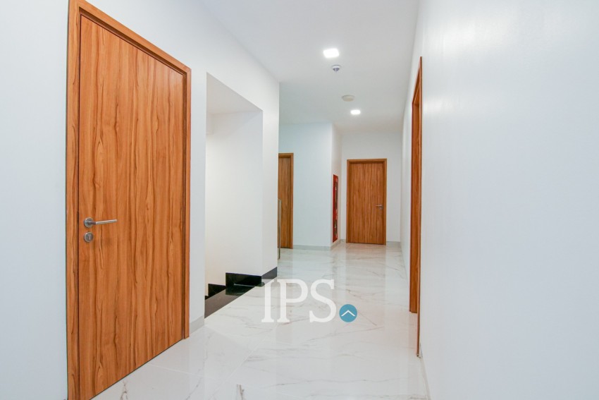 5 Bedroom Duplex Penthouse For Rent - Tonle Bassac, Phnom Penh