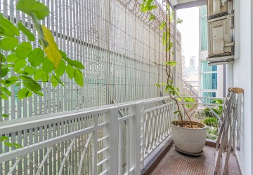 1 Bedroom Serviced Apartment For Rent - BKK1, Phnom Penh thumbnail